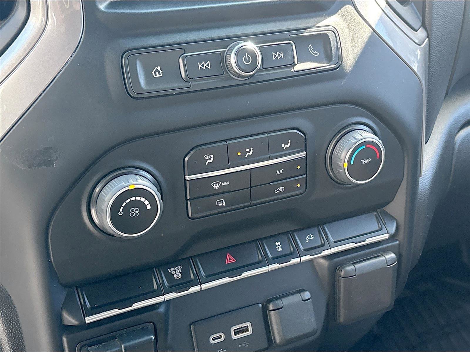 Used 2022 Chevrolet Silverado 3500 W/T w/ WT Fleet Convenience Package image 17