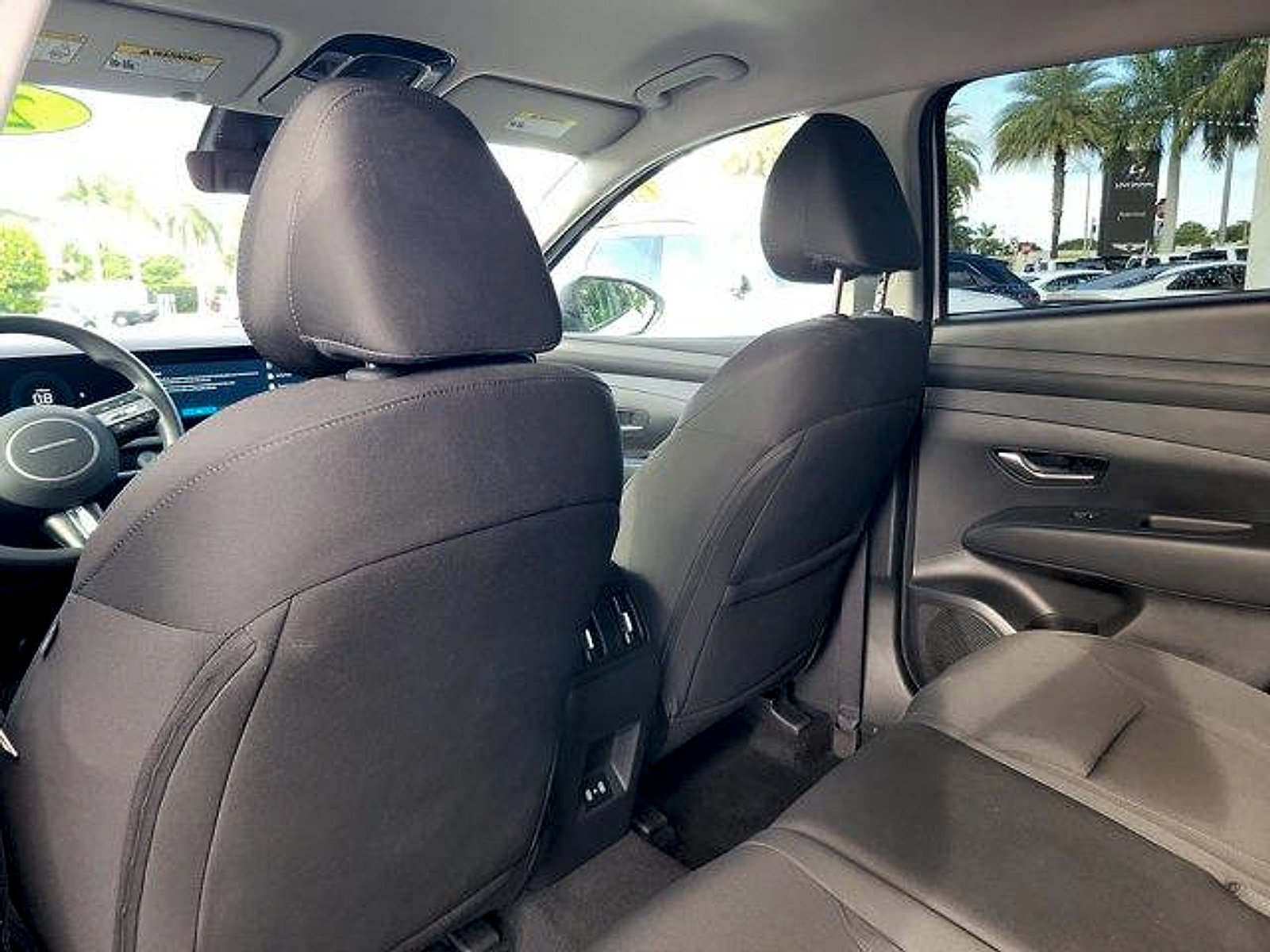 Certified 2025 Hyundai Tucson SEL FWD image 16