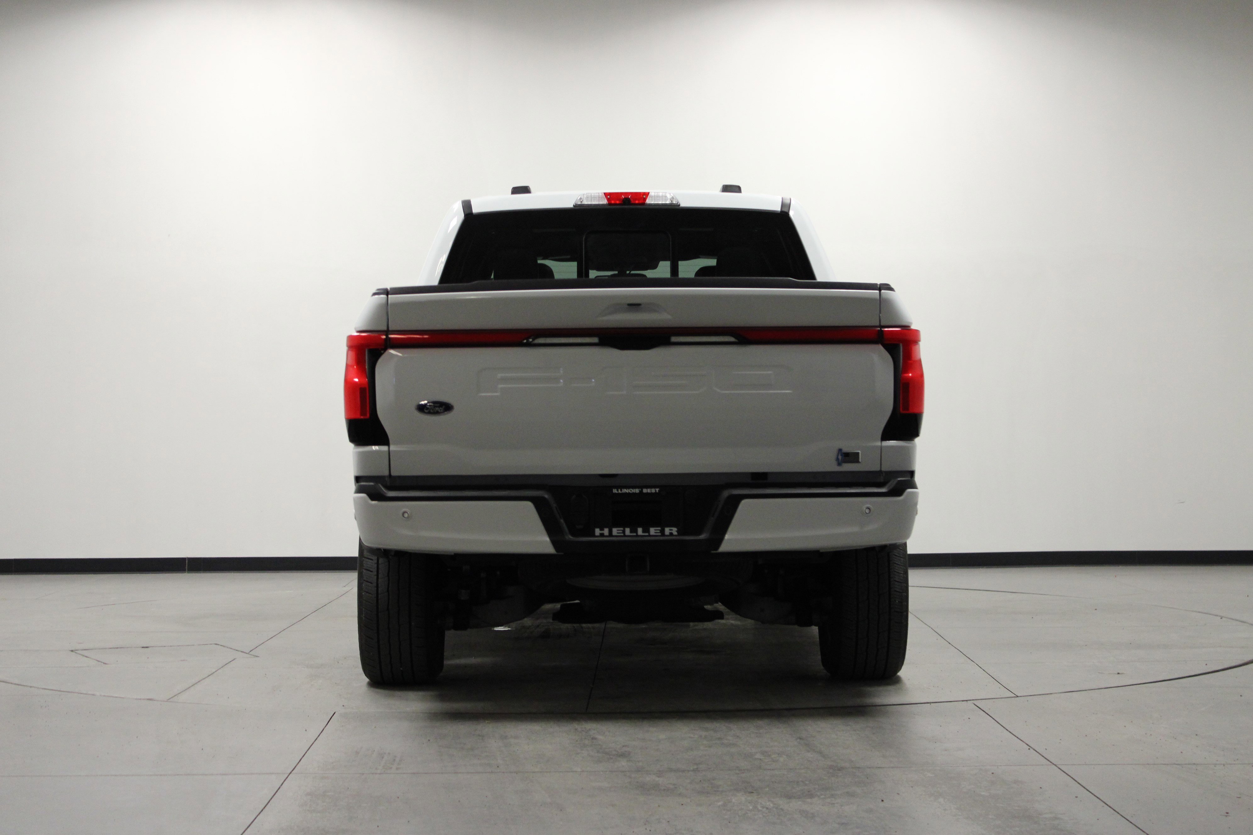 Used 2023 Ford F150 Lightning Lariat w/ Equipment Group 511A High image 5