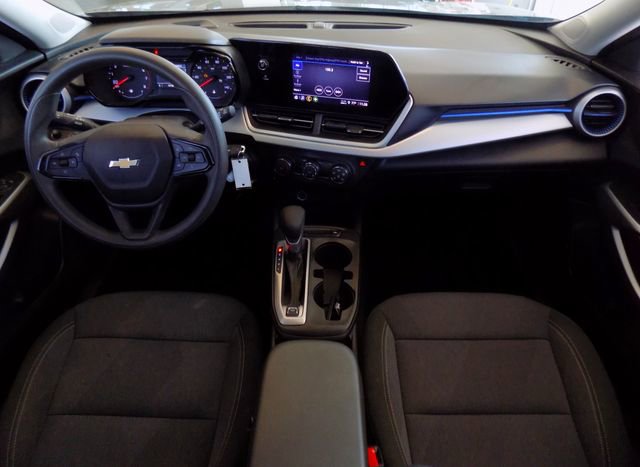 Used 2024 Chevrolet Trax LS FWD image 13