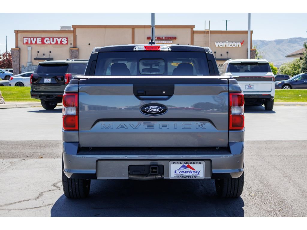Used 2025 Ford Maverick Lobo AWD/4WD image 4