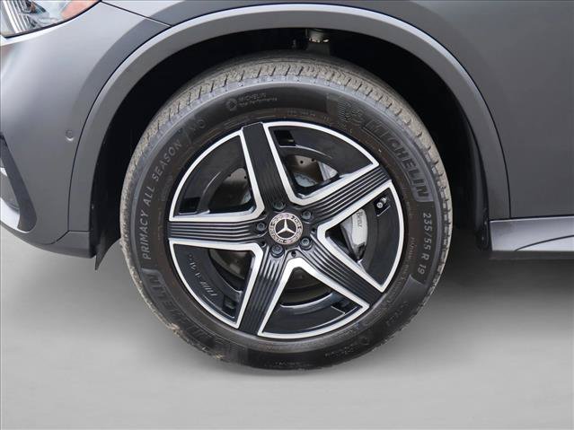 Used 2024 Mercedes-Benz GLC 300 4MATIC image 25