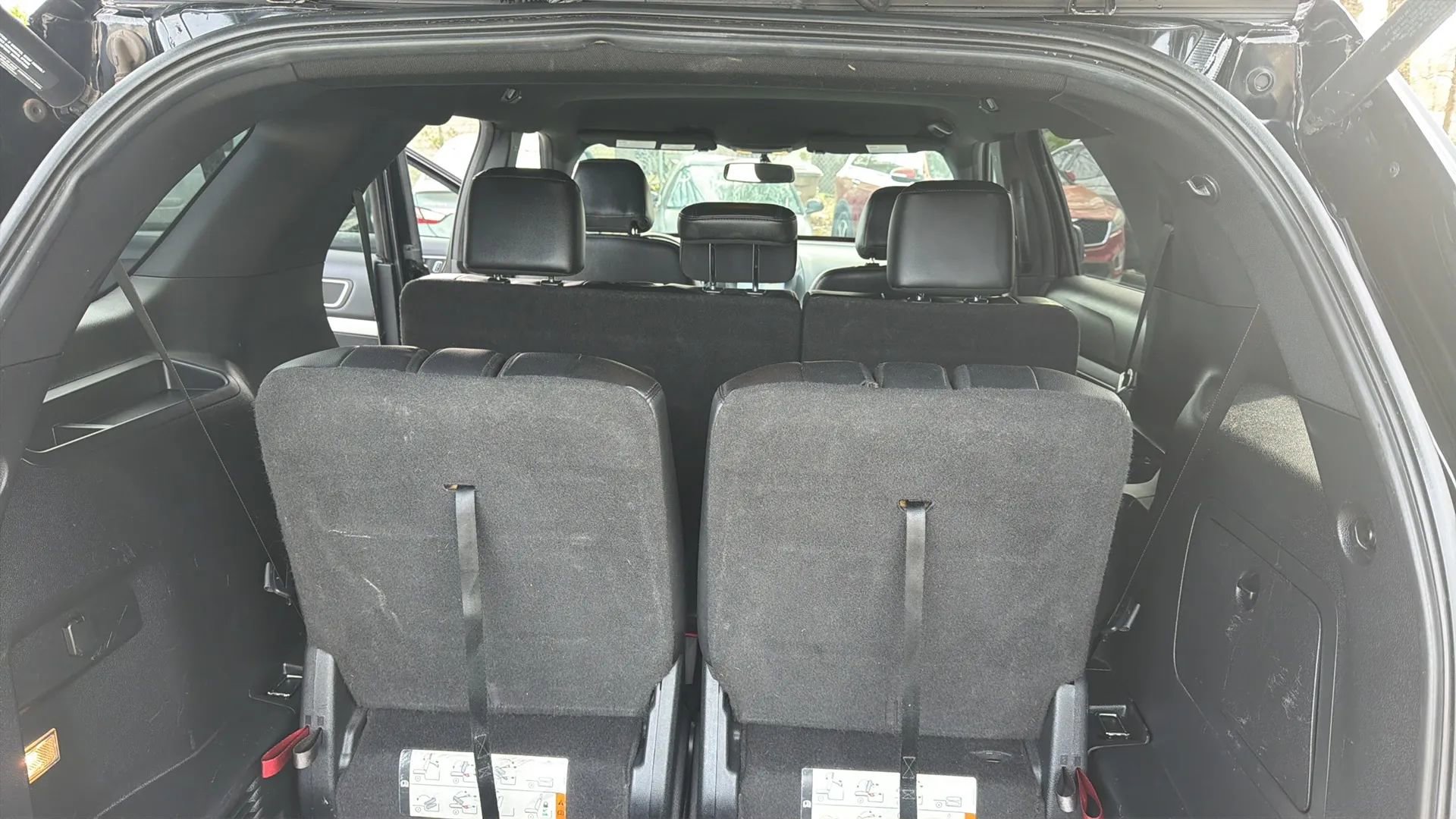 Used 2017 Ford Explorer XLT w/ Equipment Group 202A image 32