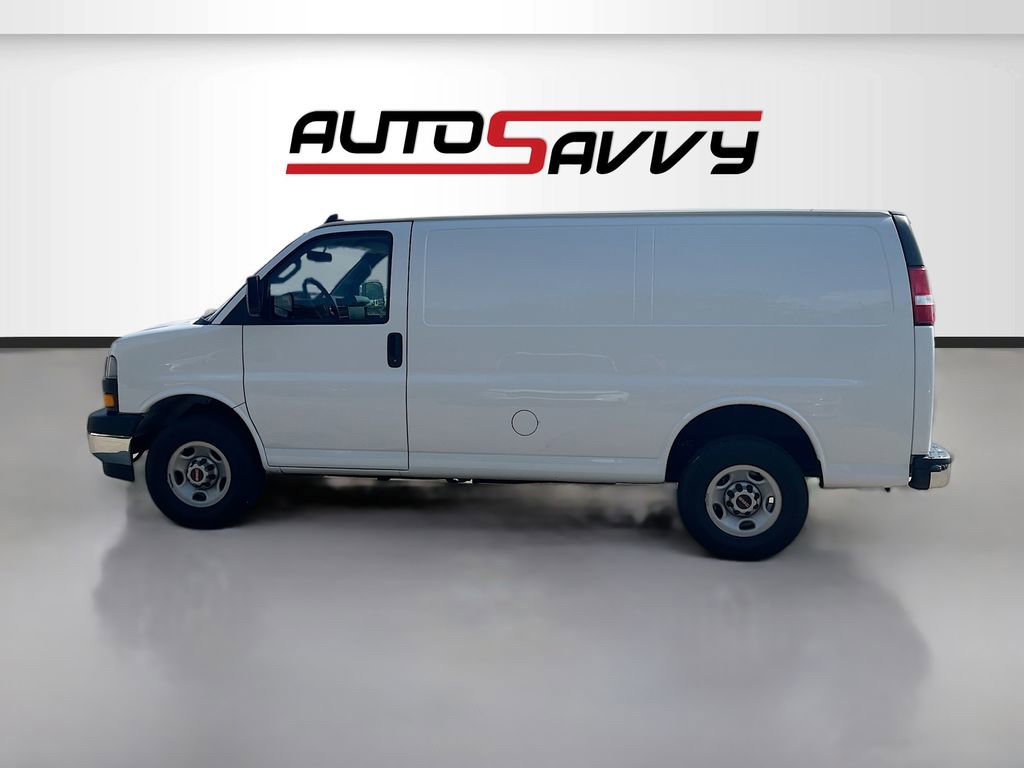Used 2022 GMC Savana 2500 w/ Driver Convenience Package RWD image 4