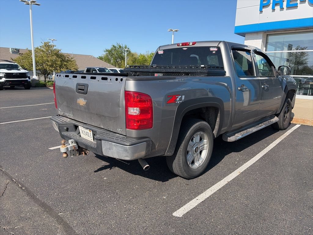 Used 2008 Chevrolet Silverado 1500 LTZ w/ Suspension Package, Off-Road AWD/4WD image 9