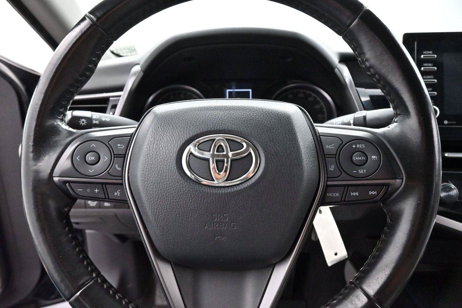 Used 2021 Toyota Camry SE FWD image 15
