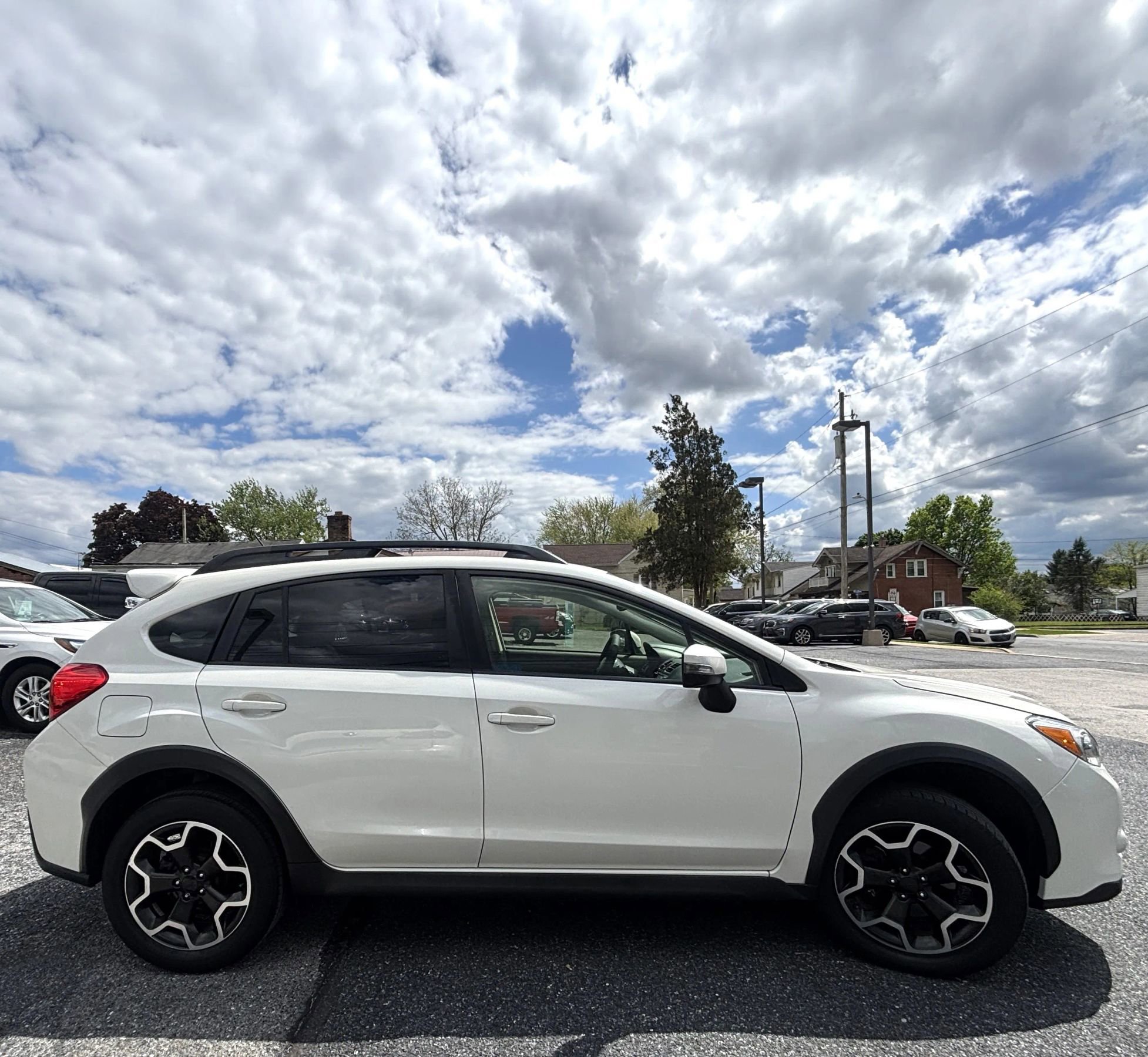 Used 2015 Subaru Crosstrek 2.0i Limited AWD/4WD image 6