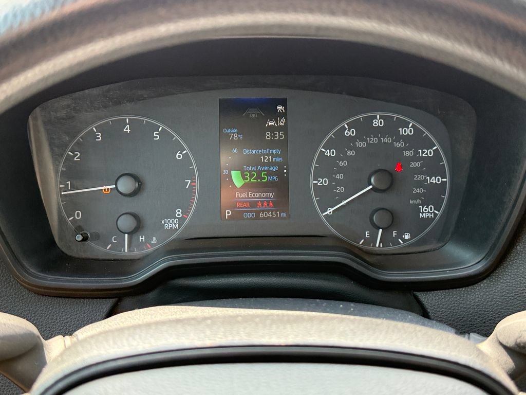 Certified 2024 Toyota Corolla LE FWD image 31