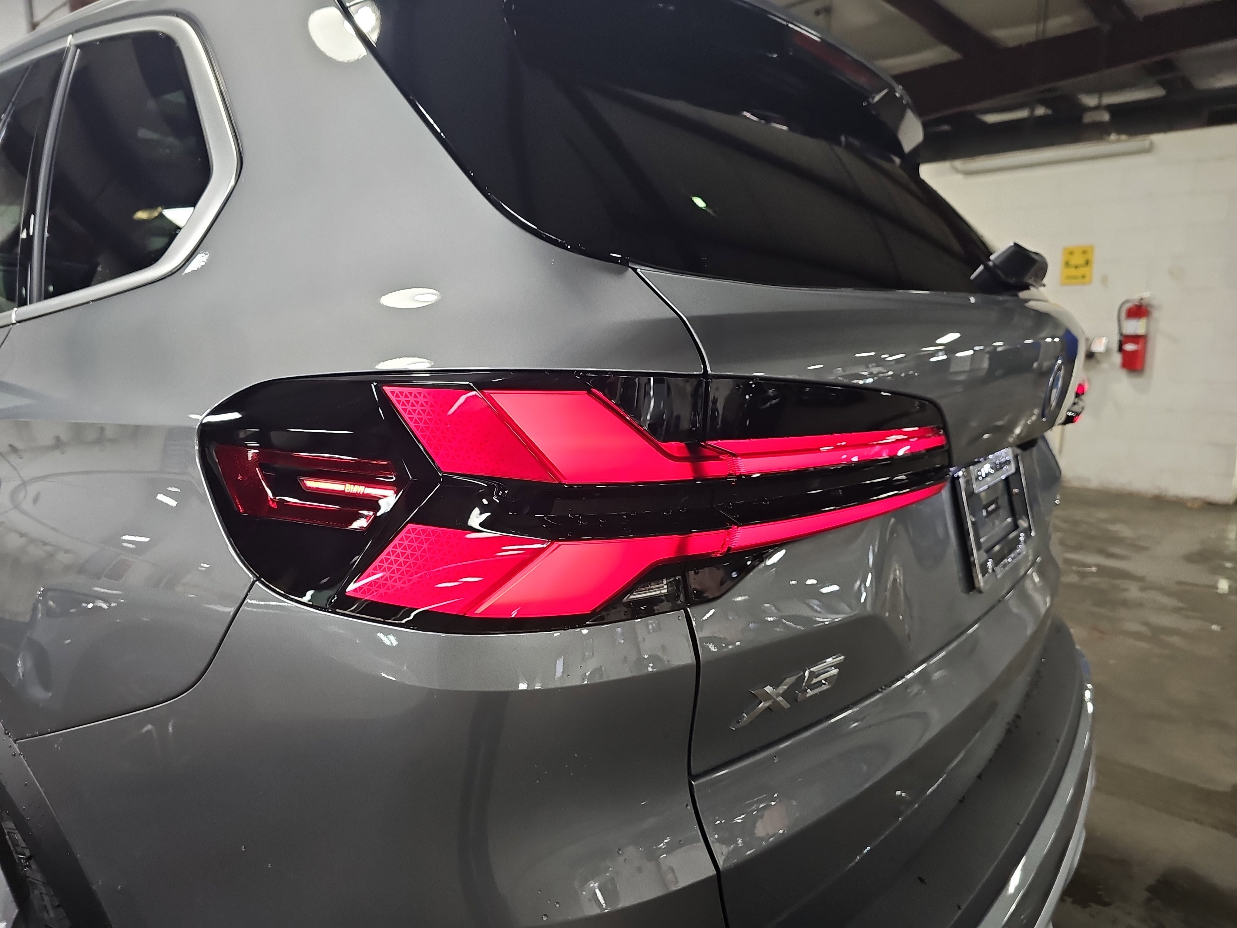 New 2026 BMW X5 xDrive50e w/ Climate Comfort Package AWD/4WD image 37