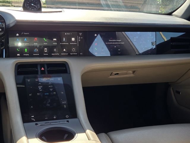 Used 2020 Porsche Taycan 4S image 14