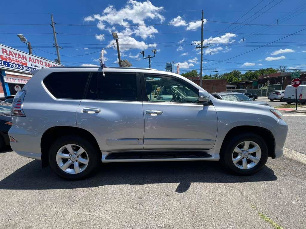 Used 2014 Lexus GX 460 AWD/4WD image 12