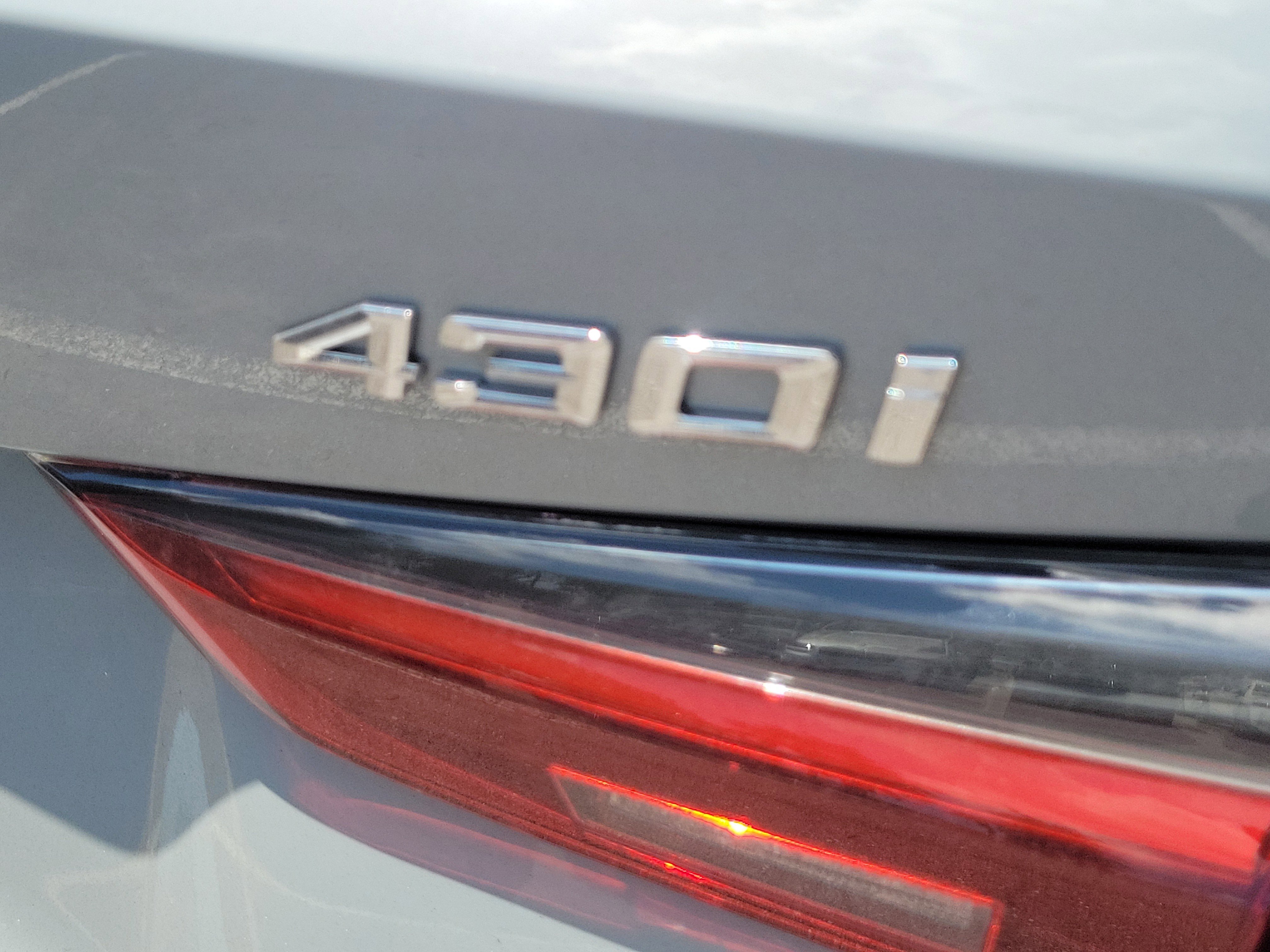 Used 2022 BMW 430i Convertible w/ M Sport Package image 5