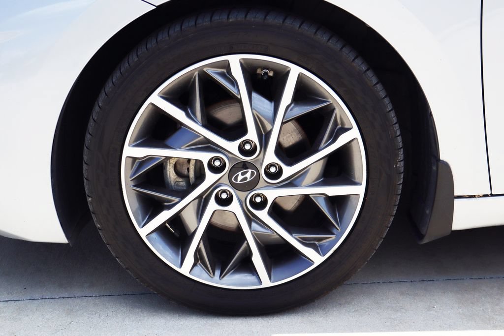 Used 2020 Hyundai Elantra Limited w/ Ultimate Package 03 FWD image 30