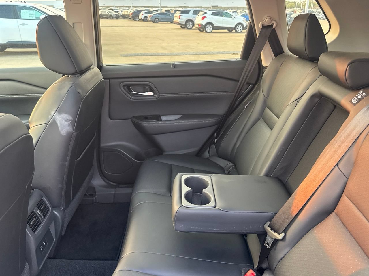 Certified 2024 Nissan Rogue SV w/ SV Premium Package AWD/4WD image 39