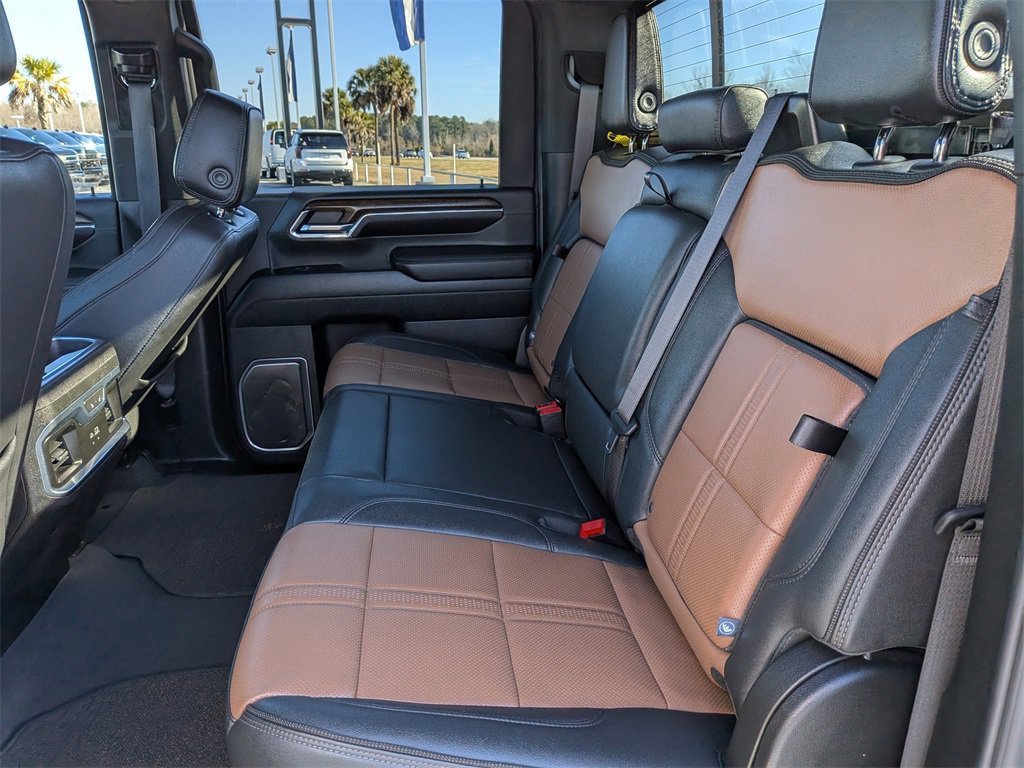 Used 2024 Chevrolet Silverado 2500 High Country w/ High Country Premium Package image 13