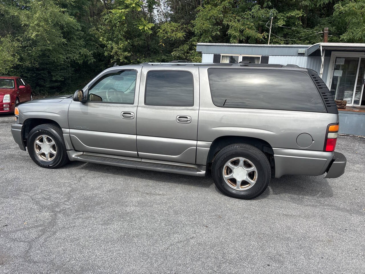 Used 2006 GMC Yukon XL Denali AWD/4WD image 17