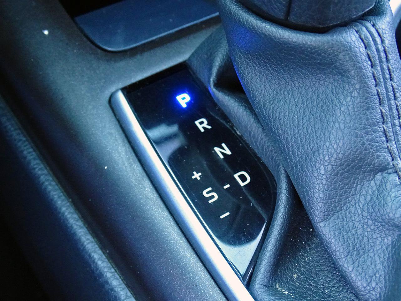 Used 2023 Toyota Camry LE FWD image 29