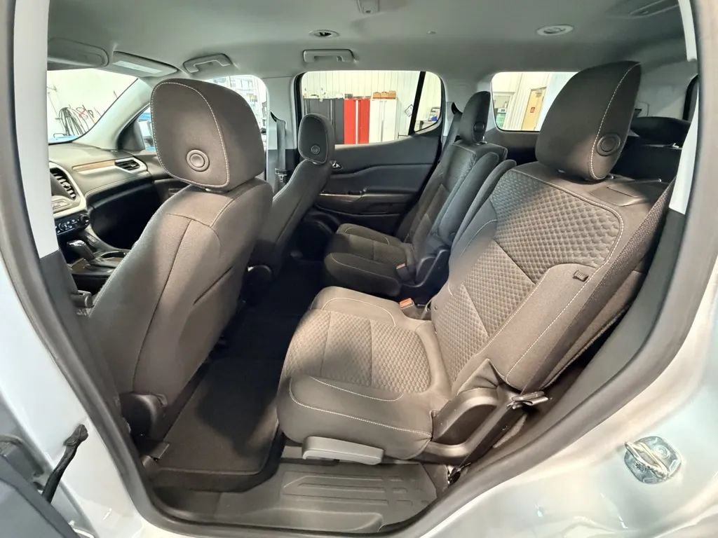 Used 2019 GMC Acadia SLE w/ Driver Alert Package I AWD/4WD image 14