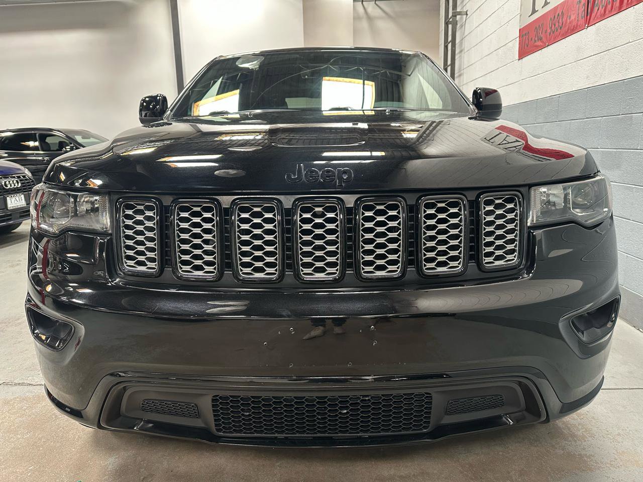 Used 2019 Jeep Grand Cherokee Altitude image 7