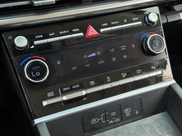 Used 2024 Hyundai Santa Fe XRT AWD/4WD image 19