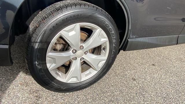 Used 2016 Subaru Forester 2.5i Premium w/ All-Weather Package image 11