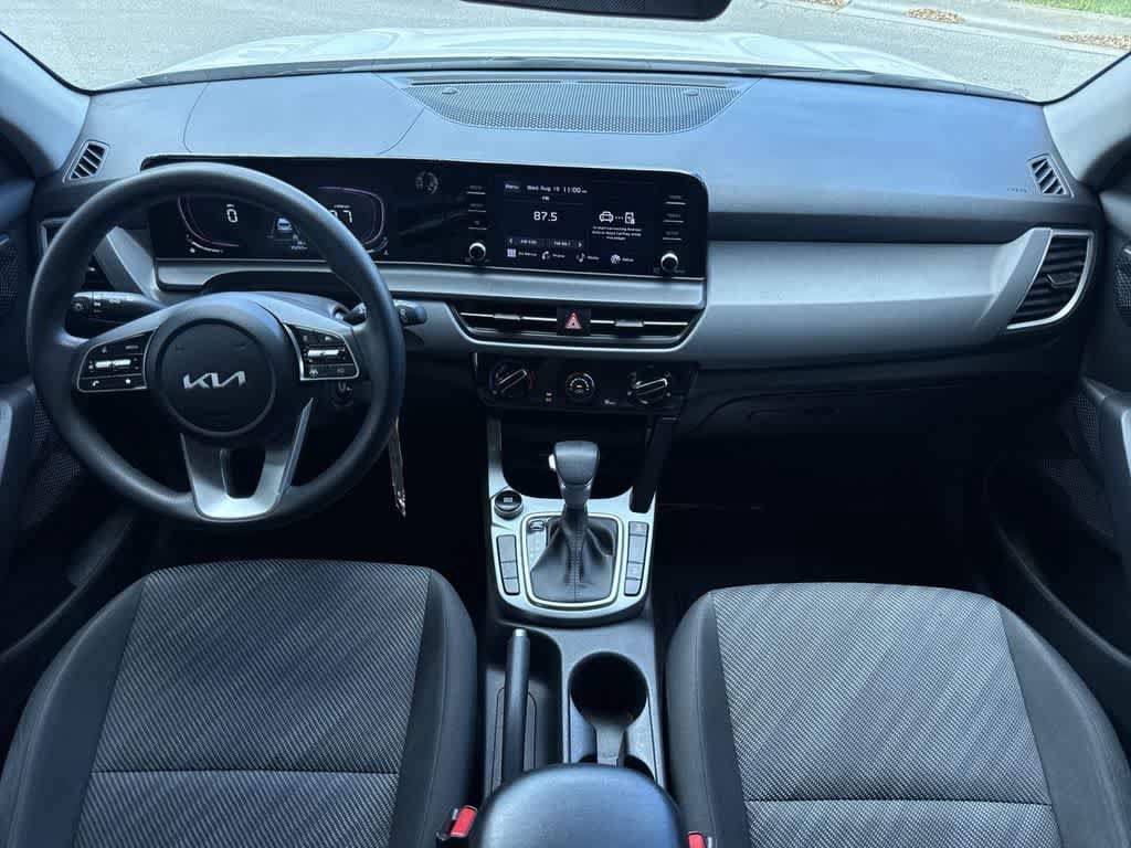 Used 2024 Kia Seltos LX AWD/4WD image 24