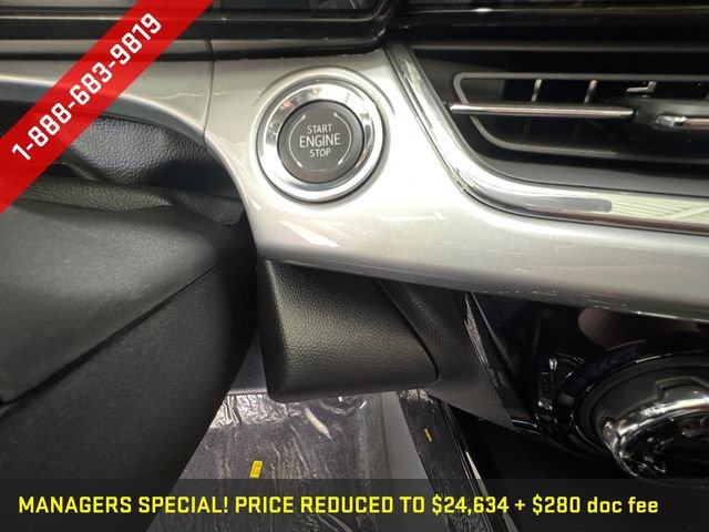 Used 2026 Chevrolet Trax LT w/ Midnight Edition FWD image 23