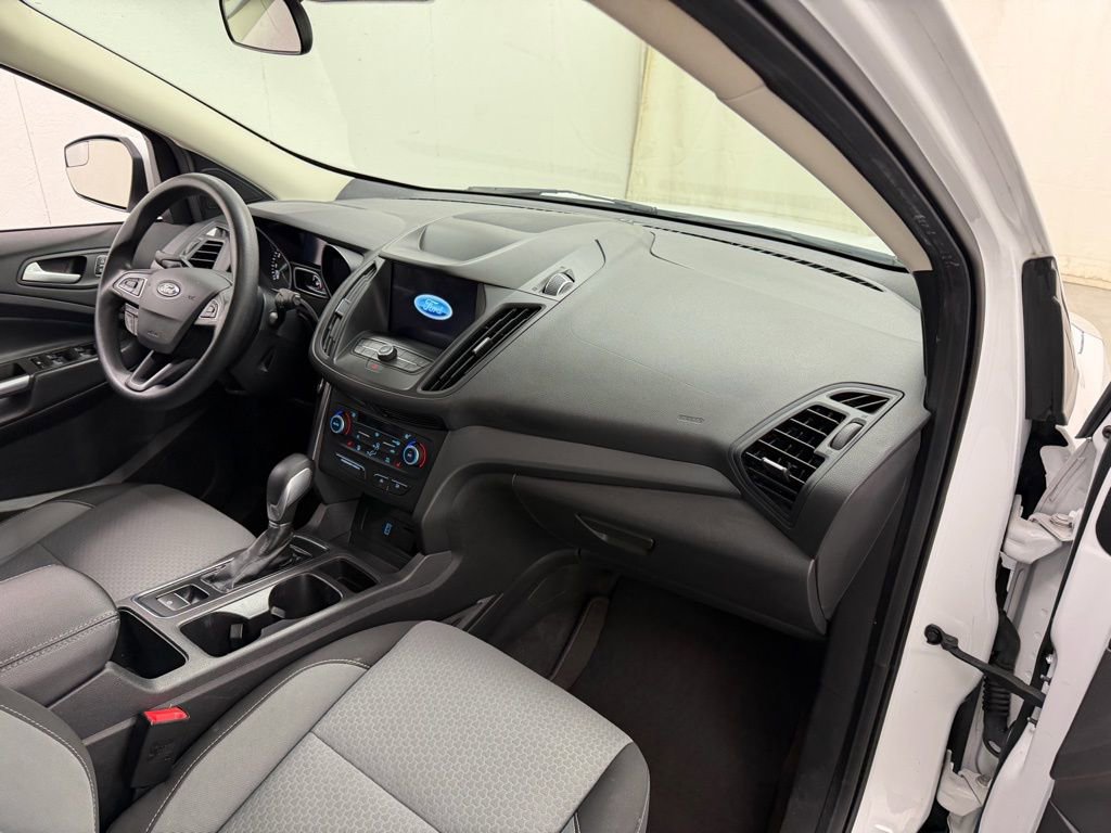 Used 2019 Ford Escape SE image 10
