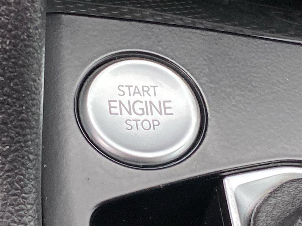 Used 2022 Volkswagen Taos SE image 18