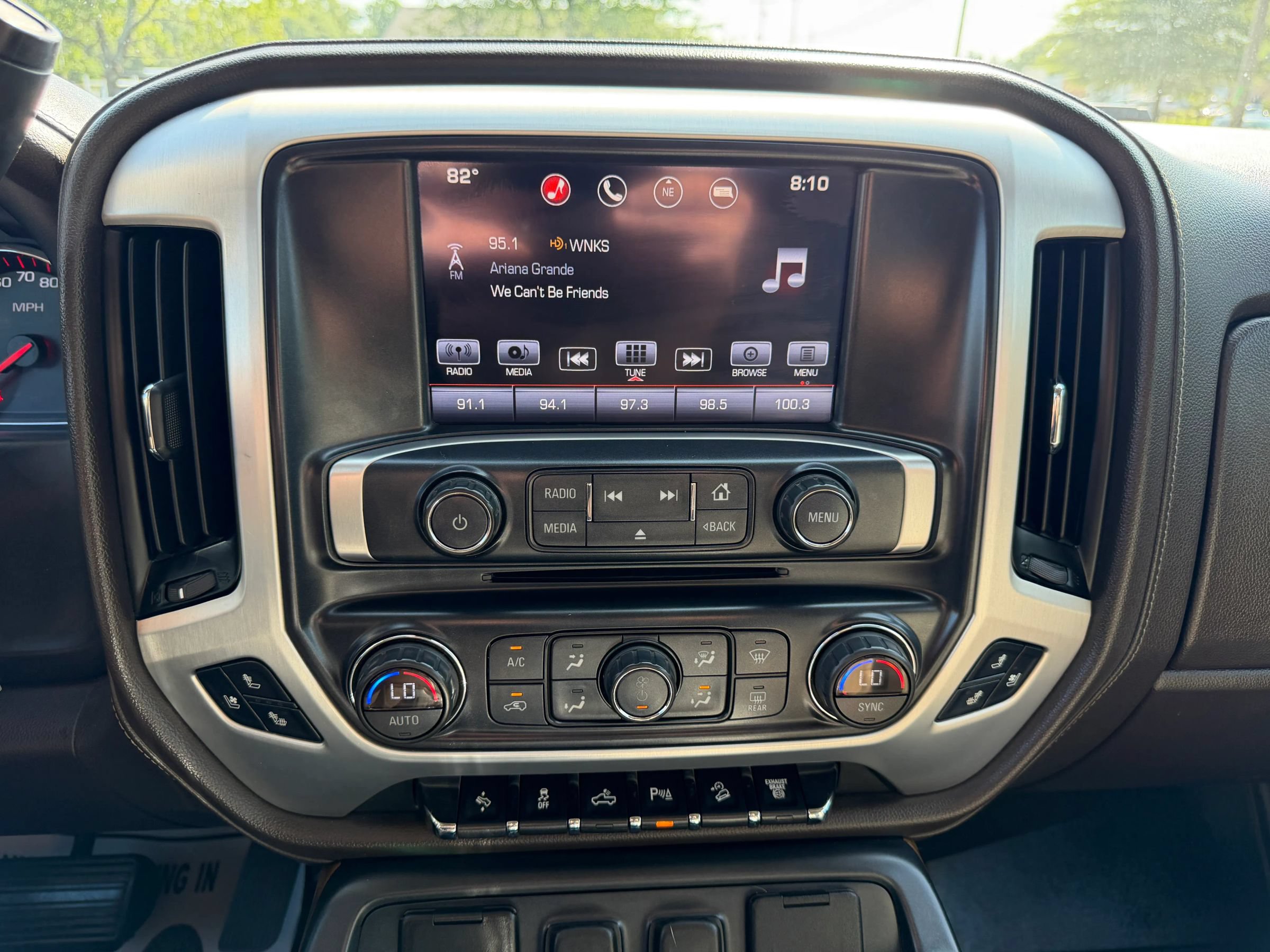 Used 2016 GMC Sierra 2500 SLT w/ Duramax Plus Package AWD/4WD image 25