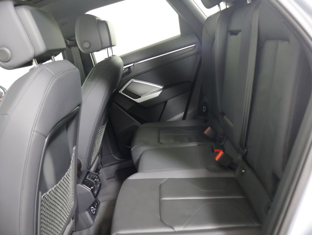 Used 2020 Audi Q3 2.0T Premium Plus image 24