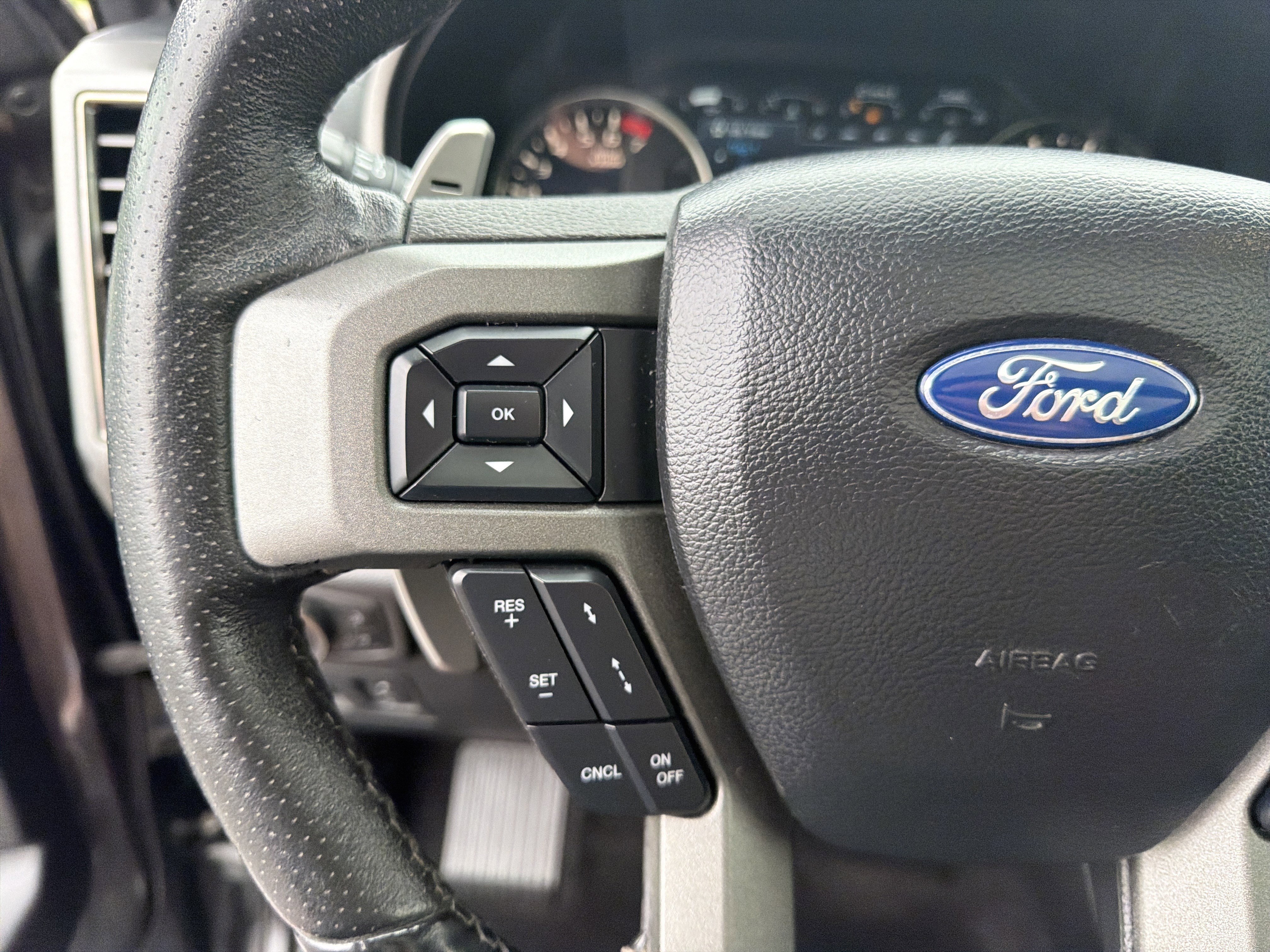 Used 2019 Ford F150 Raptor w/ Equipment Group 802A Luxury AWD/4WD image 38