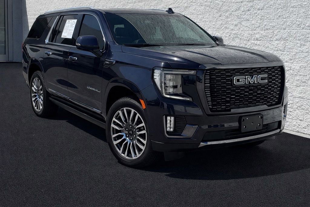 Used 2023 GMC Yukon XL Denali Ultimate image 1