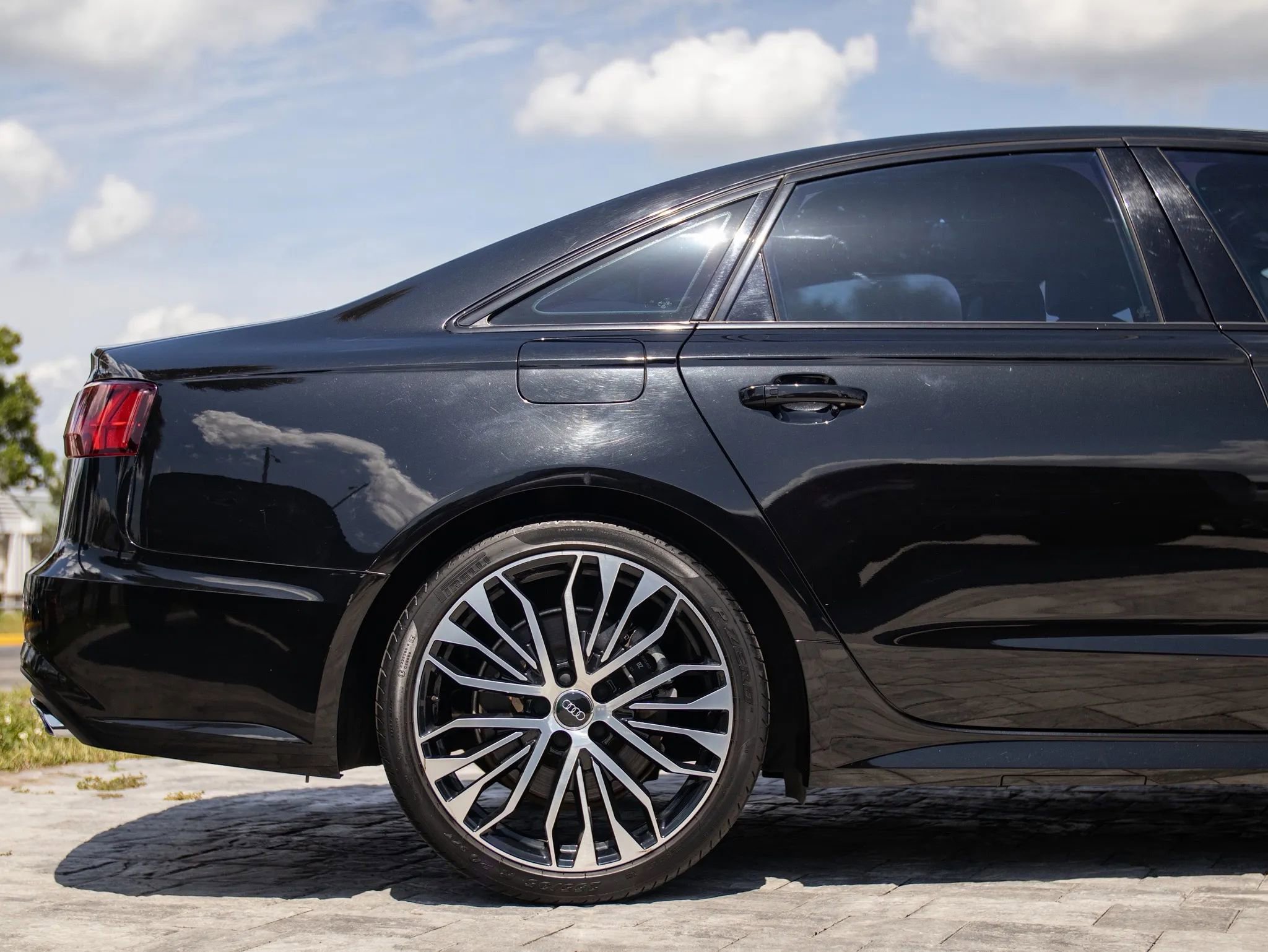 Used 2018 Audi A6 2.0T Premium w/ 20" Black Optic Package FWD image 17