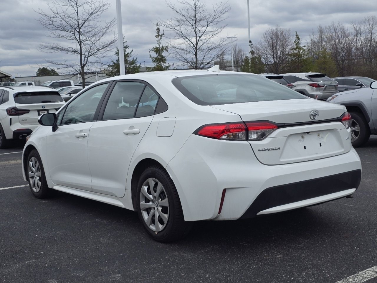 Used 2022 Toyota Corolla LE image 5