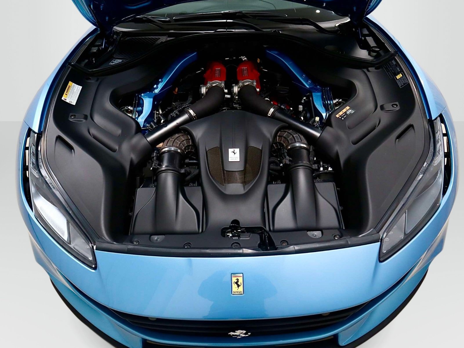 Certified 2022 Ferrari Portofino M RWD image 10