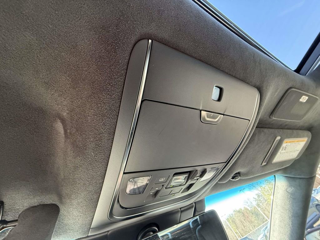 Used 2023 Lexus LS 500 Luxury w/ Luxury Package image 27