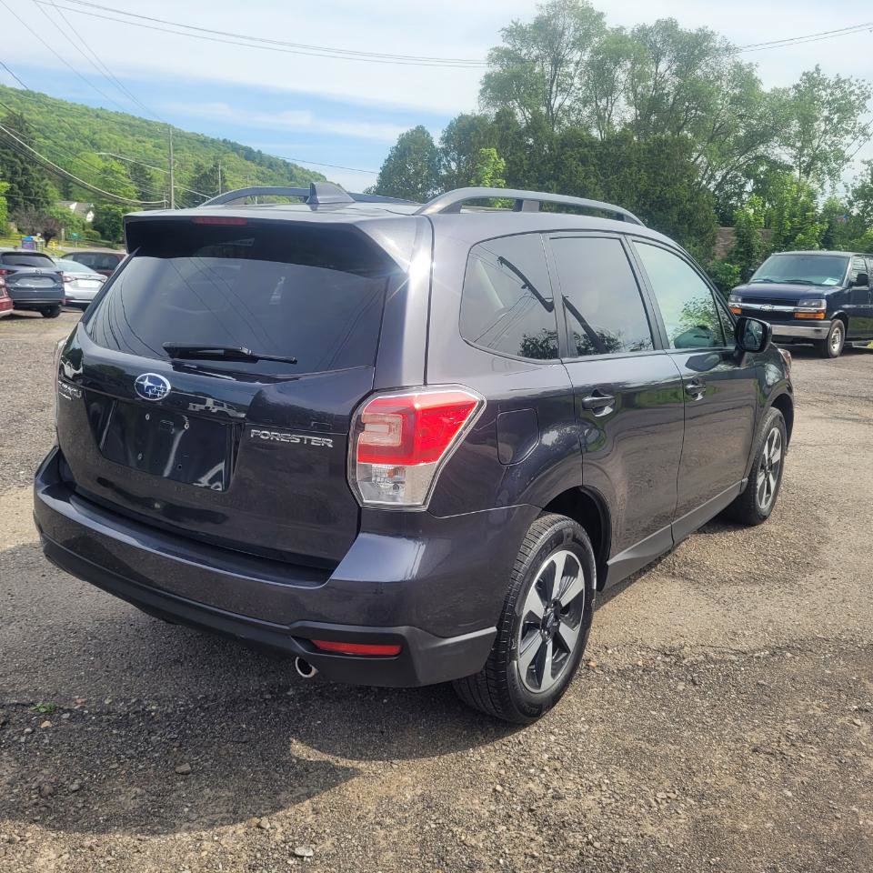 Used 2017 Subaru Forester 2.5i Premium AWD/4WD image 8