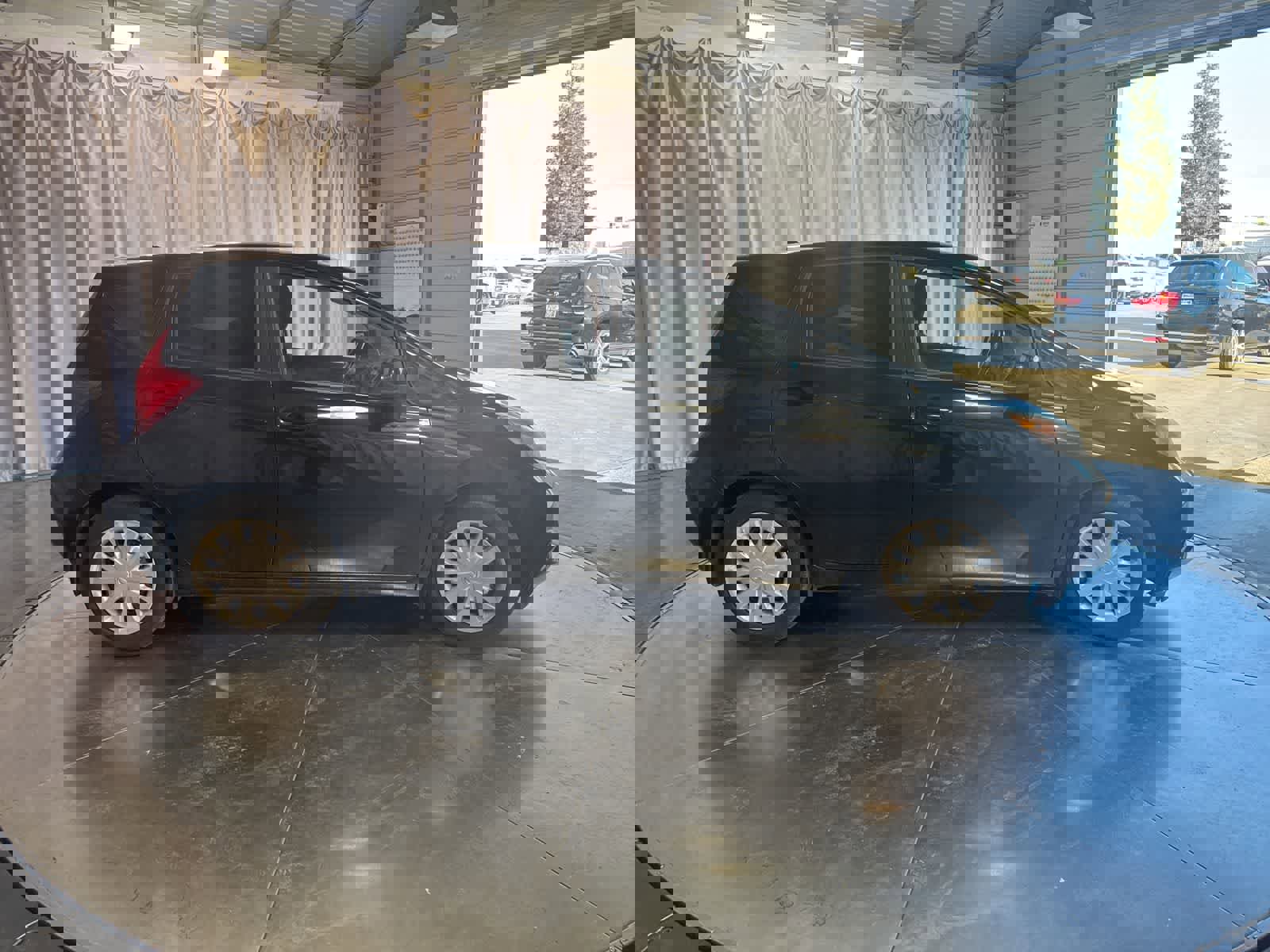 Used 2014 Nissan Versa Note SV image 4