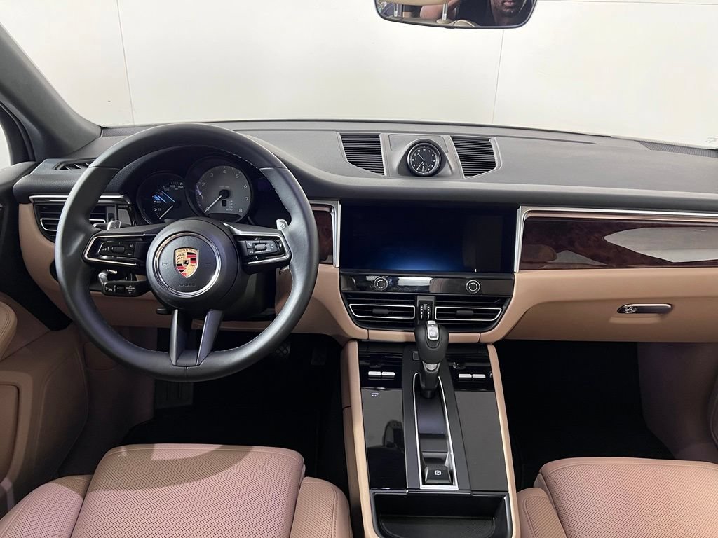 Certified 2023 Porsche Macan S AWD/4WD image 22