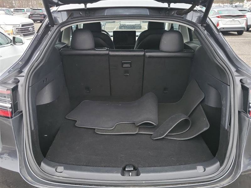Used 2020 Tesla Model Y Long Range image 8