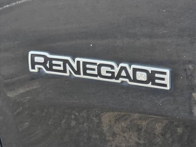 Used 2016 Jeep Renegade Limited FWD image 13