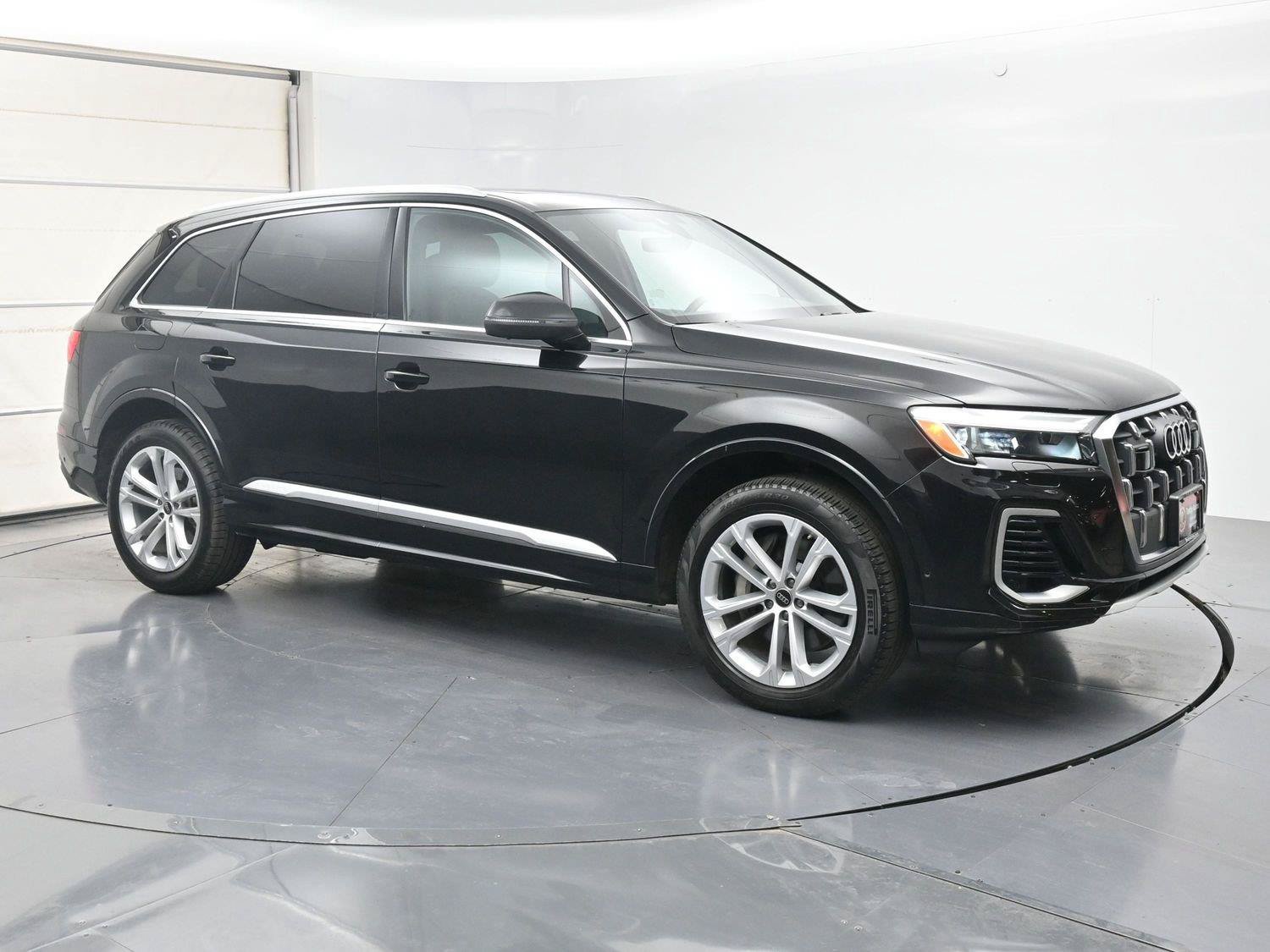Used 2025 Audi Q7 3.0T Premium Plus AWD/4WD image 29