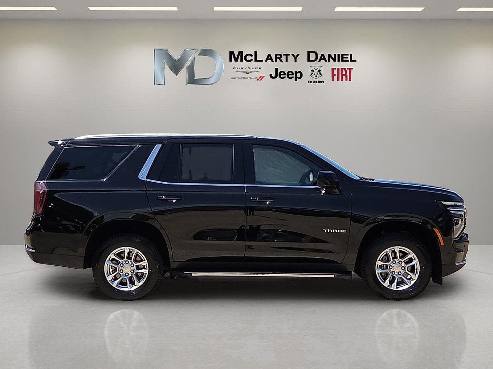 Used 2025 Chevrolet Tahoe LT AWD/4WD image 6
