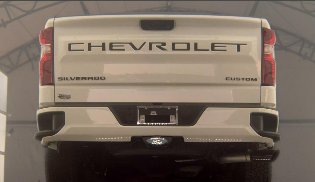 Used 2026 Chevrolet Silverado 1500 Custom w/ Turbomax Blackout Package RWD image 7