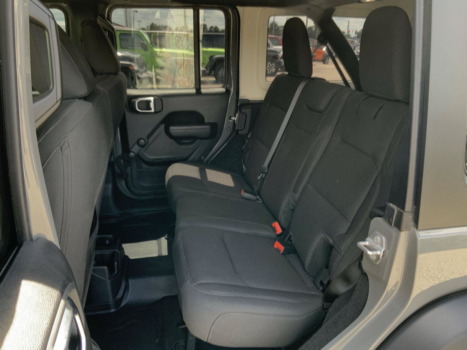 Used 2022 Jeep Wrangler Unlimited Sport AWD/4WD image 46