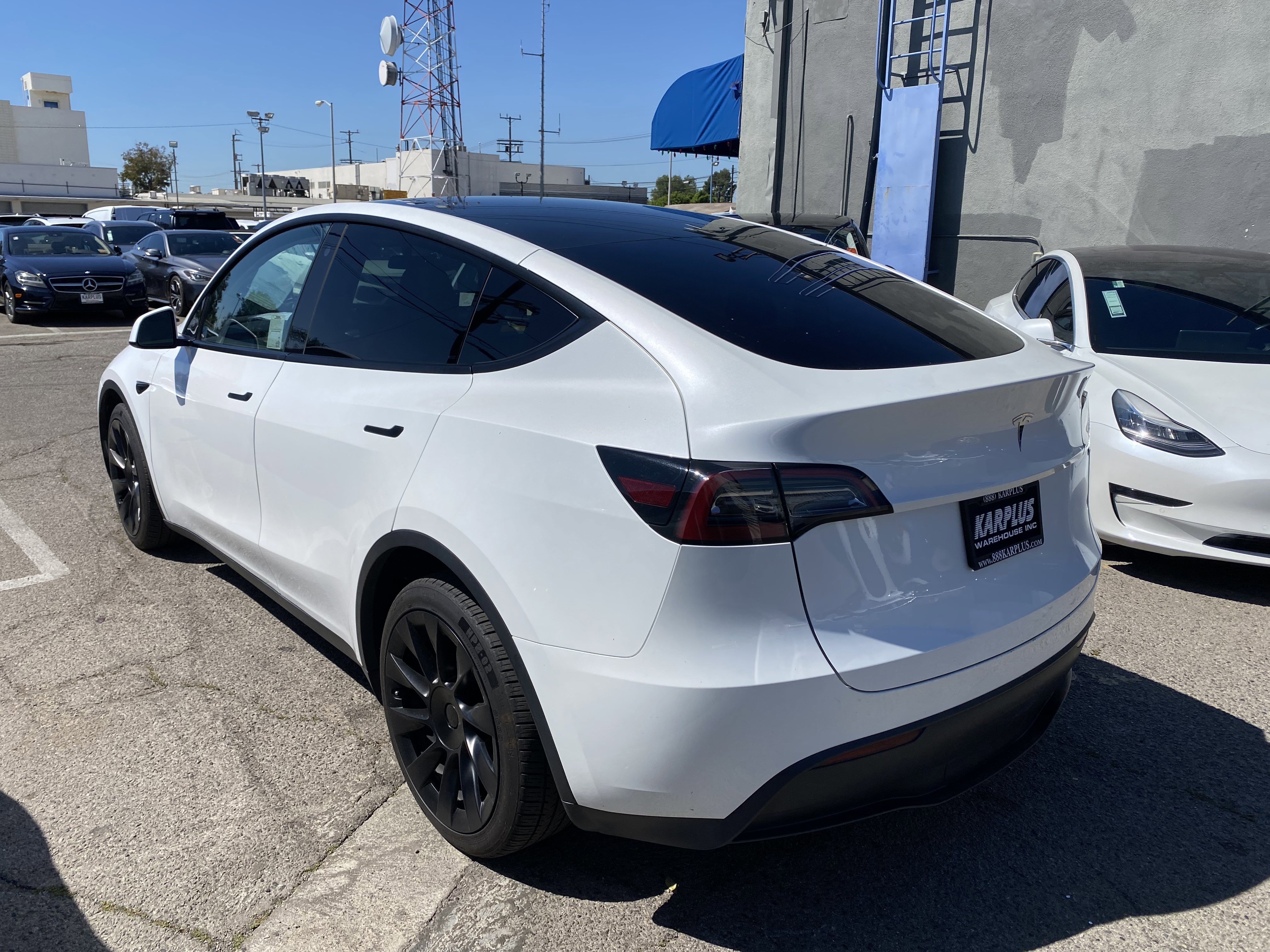 Used 2023 Tesla Model Y Long Range AWD/4WD image 11