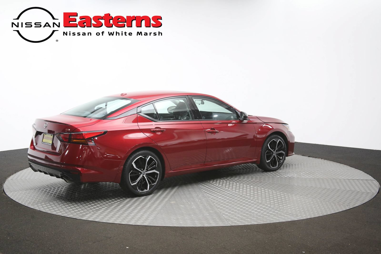 Used 2024 Nissan Altima 2.5 SR w/ SR Premium Package FWD image 41