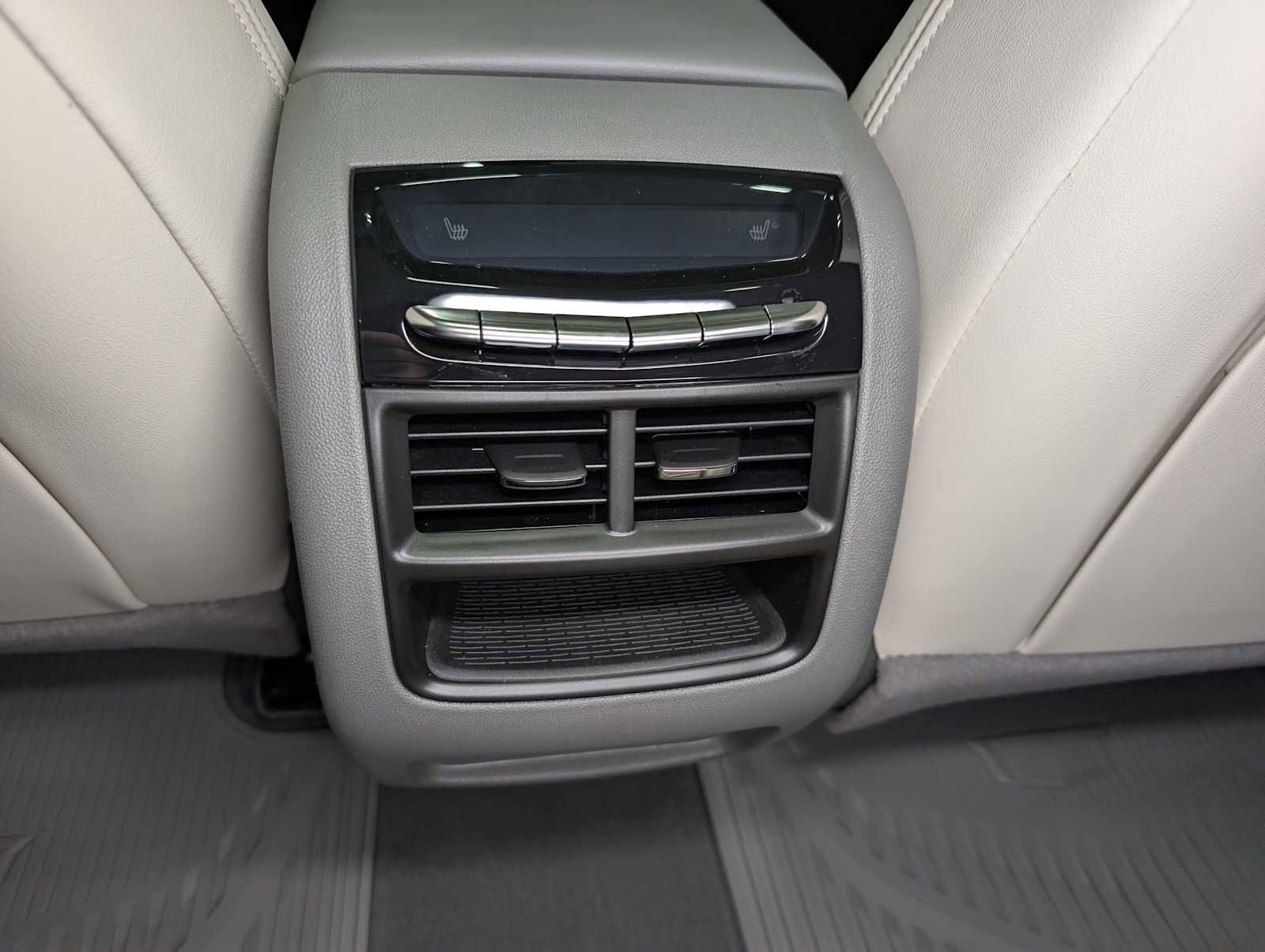 New 2026 Cadillac XT5 Premium Luxury w/ Driver Assist Package AWD/4WD image 18