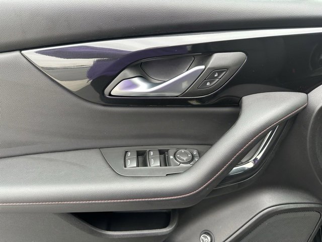 Certified 2025 Chevrolet Blazer RS image 3